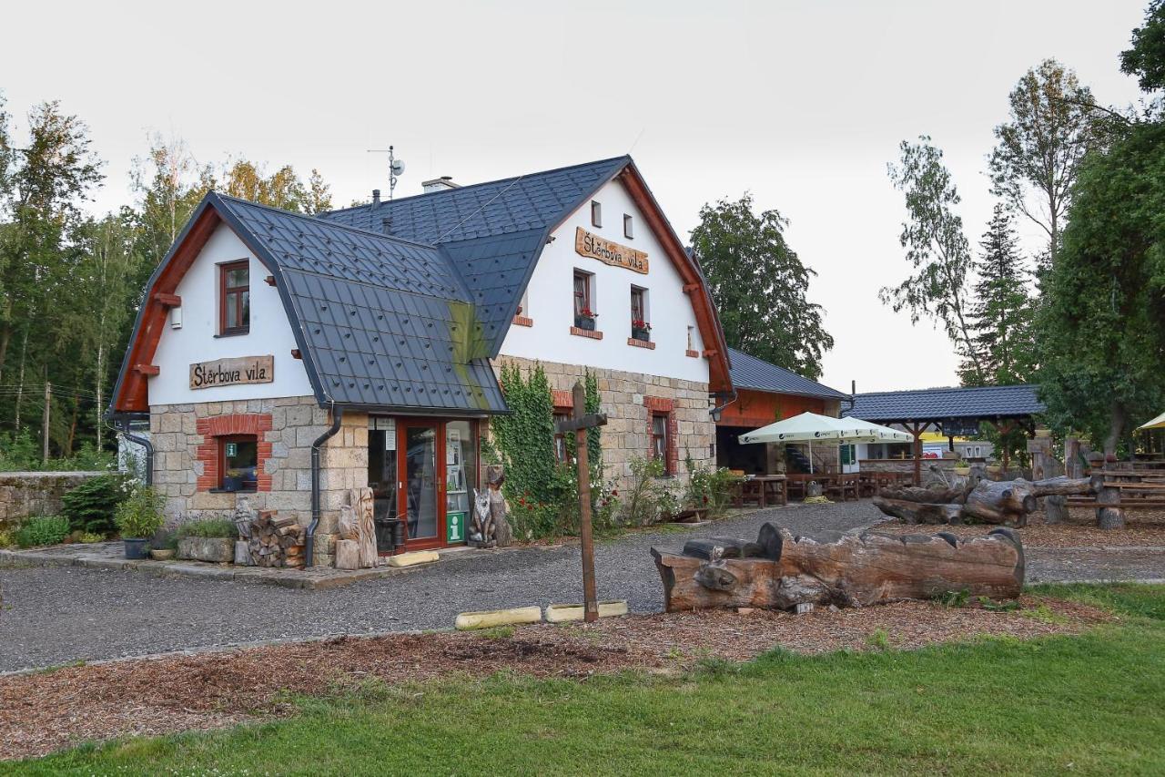 Penzion Sterbova Vila Hotel Bila Tremesna Exterior photo